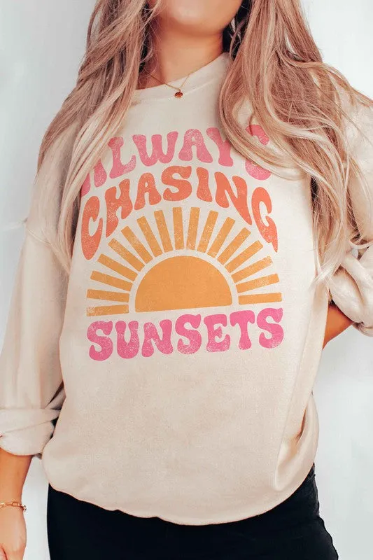 ALWAYS CHASING SUNSETS GRAPHIC SWEATSHIRT *Online Only*