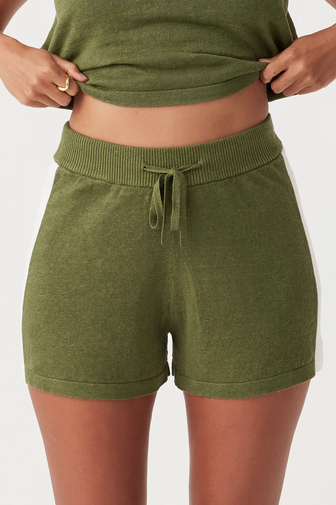 Larri Short - Caper & Cream