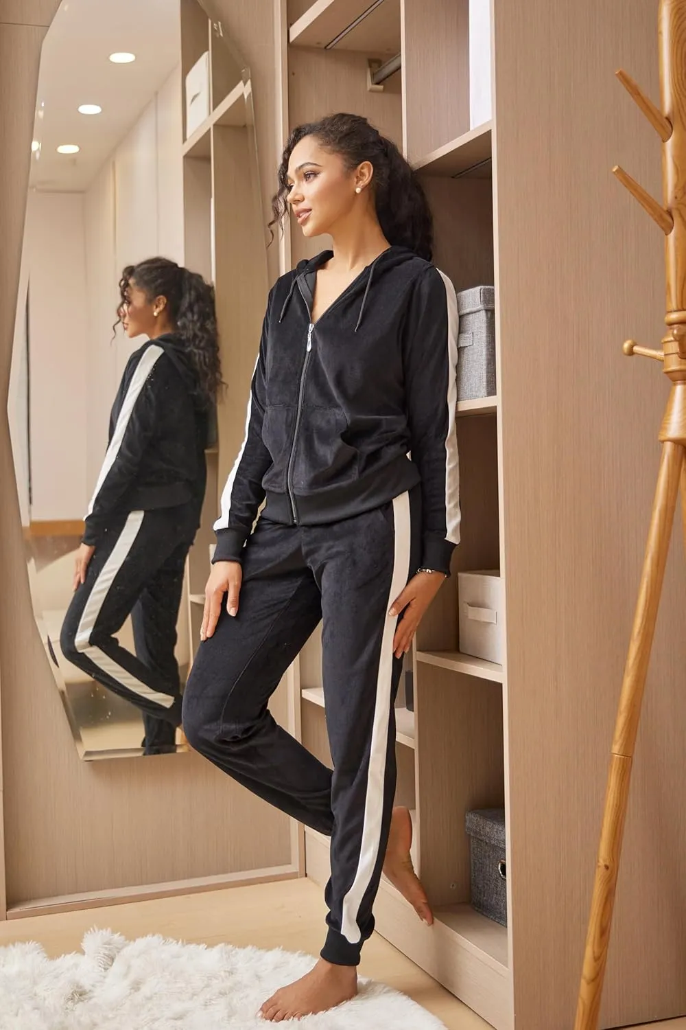 TanBridge 2 Piece Outfits Women's Velour Sweatsuits Long Sleeve Zip Up Hoodie Sweatpants Tracksuits for Women
